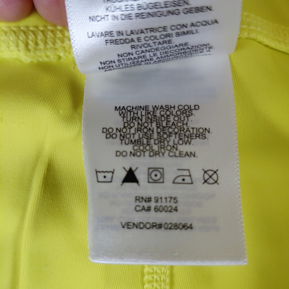 NWT Fila Women's Fired Up Logo Bike Shorts Large MSRP $32 FW211115 Bright Yellow - Picture 7 of 11